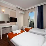 Hotel Goldkaya 3*